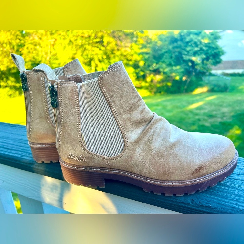New Blowfish Ankle Boots, fit like 9.5